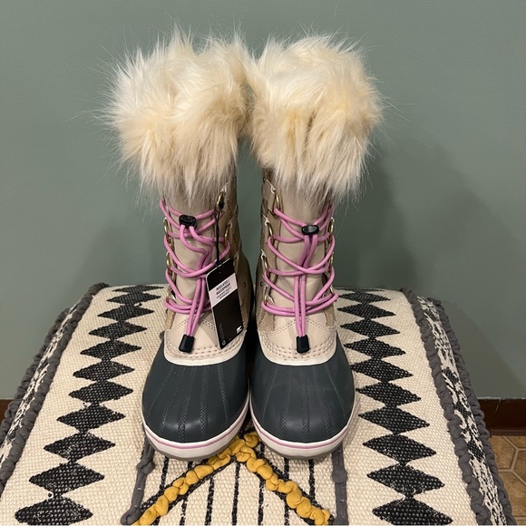 NWT Sorel Youth Joan of Arc Boot size 6 - Picture 3 of 10